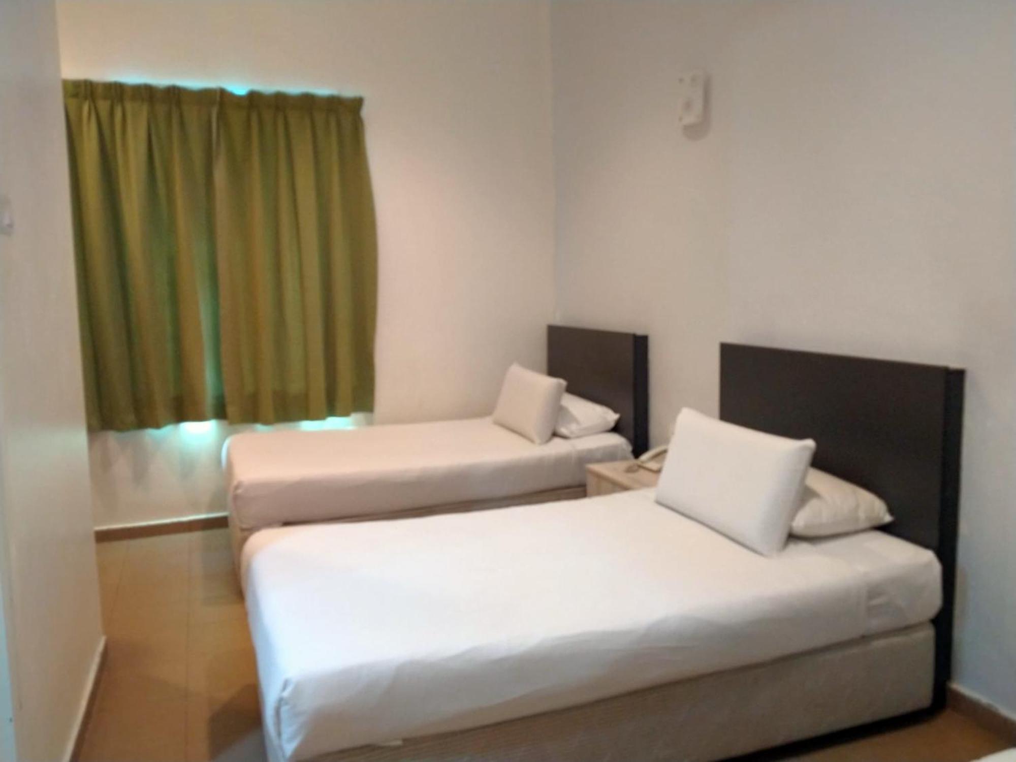 Akar Beach Resort Port Dickson Exterior foto